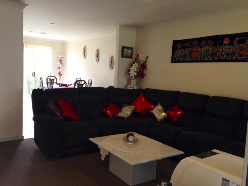 33/4 Paydon Way, Hampton Park VIC 3976