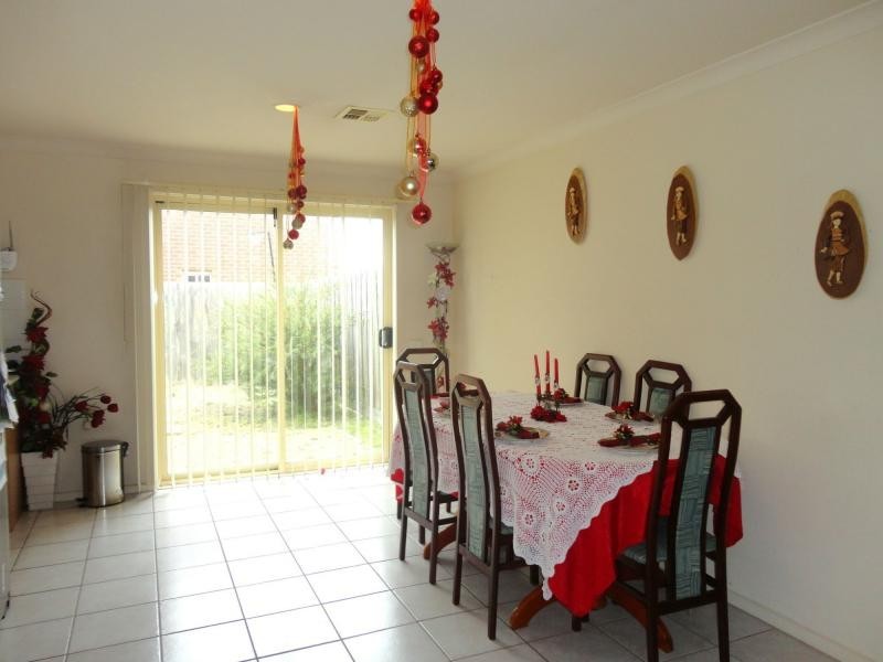 33/4 Paydon Way, Hampton Park VIC 3976