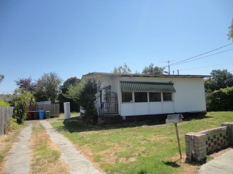 3 Rain Court, Doveton VIC 3177