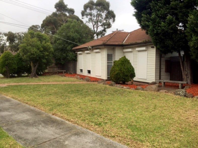 32 McLennan Street, Eumemmerring VIC 3177