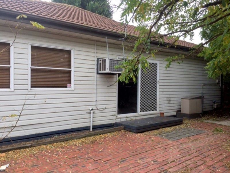 32 McLennan Street, Eumemmerring VIC 3177