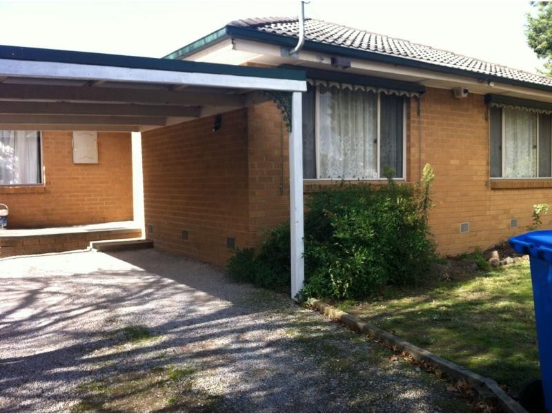 1/10 Wren Street, Hampton Park VIC 3976