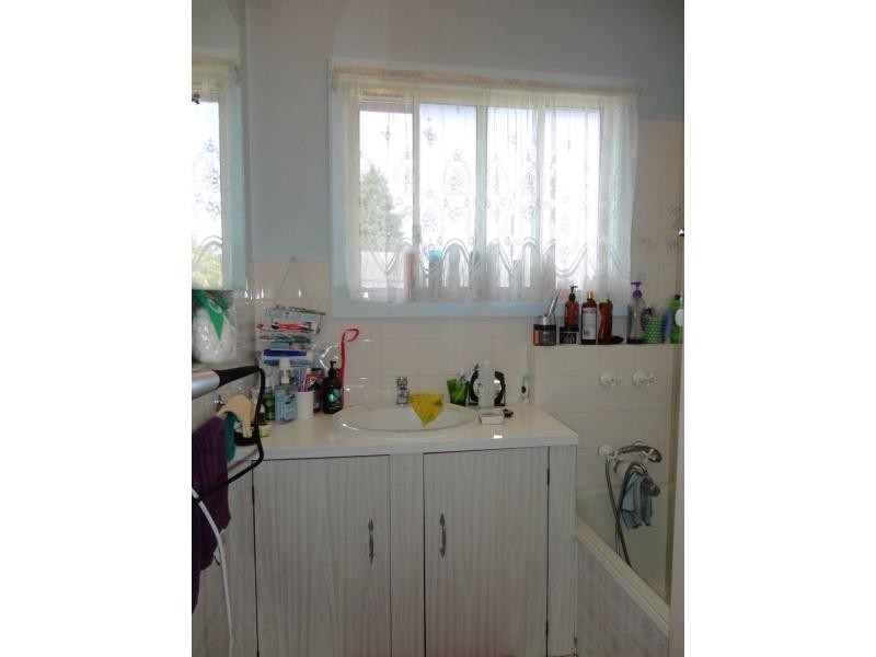 6 Ash Street, Doveton VIC 3177