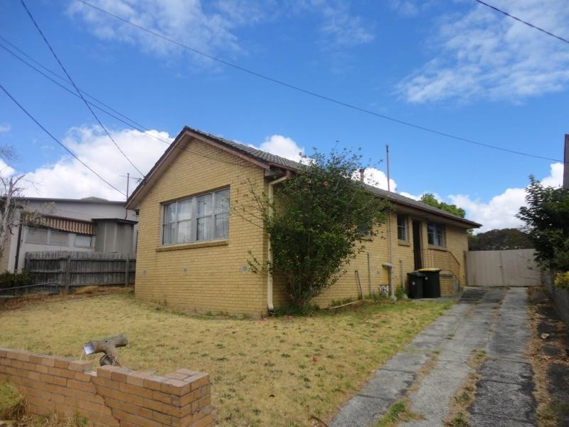 64 Forest Drive, Frankston North VIC 3200