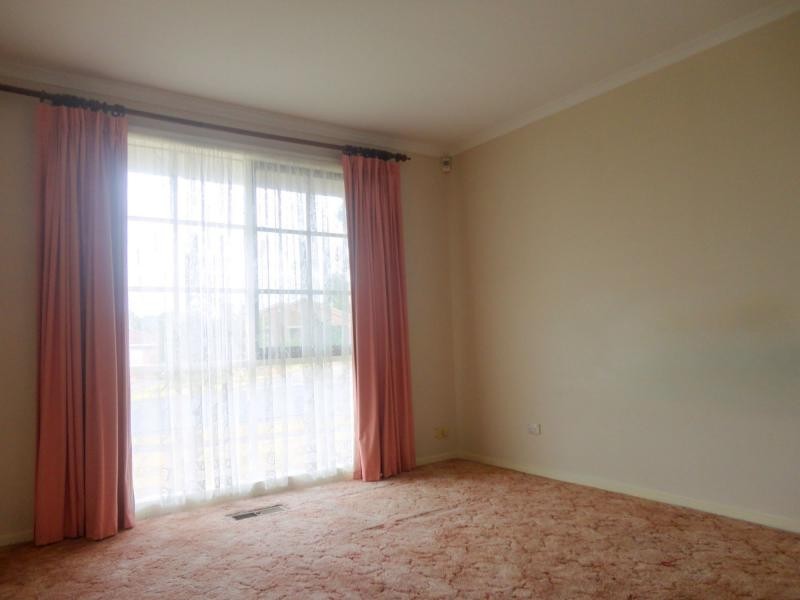 16 Marjoram Close, Hallam VIC 3803
