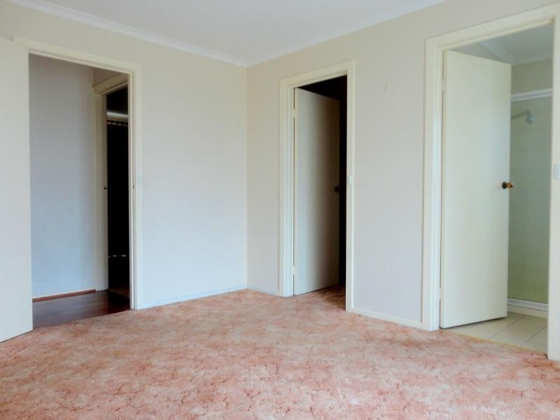 16 Marjoram Close, Hallam VIC 3803