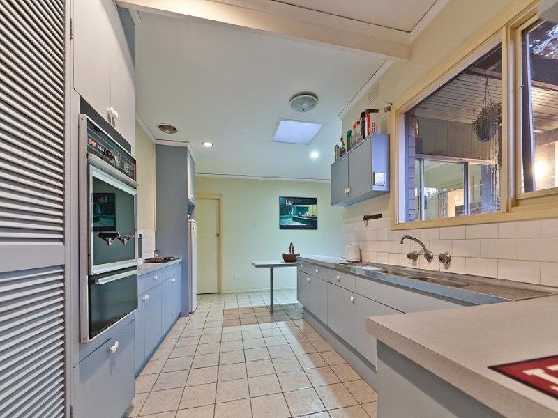 5 Oaklands Crescent, Frankston VIC 3199