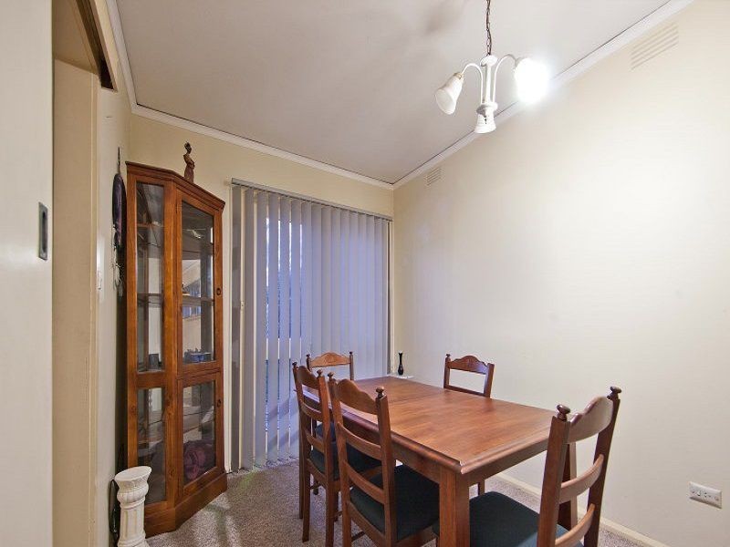 5 Oaklands Crescent, Frankston VIC 3199