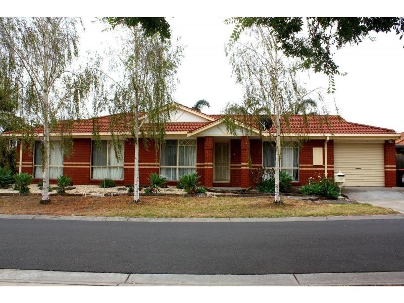 6 Addison Way, Roxburgh Park VIC 3064
