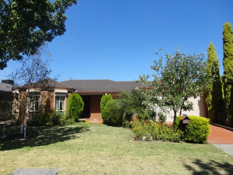 24 Botanical Grove, Doveton VIC 3177