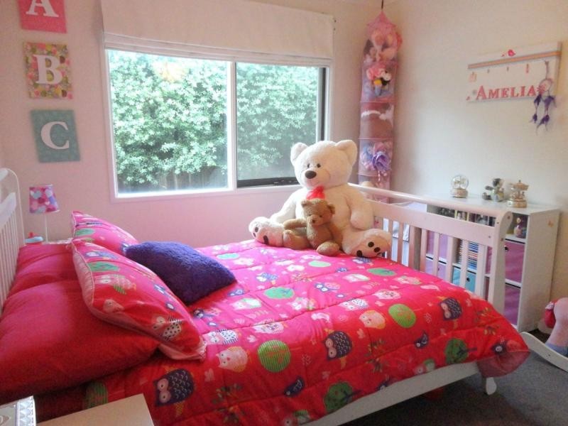 4 Dealbata Avenue, Endeavour Hills VIC 3802