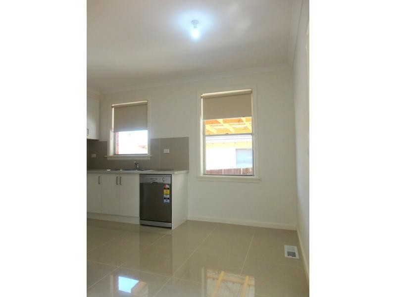 21 Chestnut Road, Doveton VIC 3177