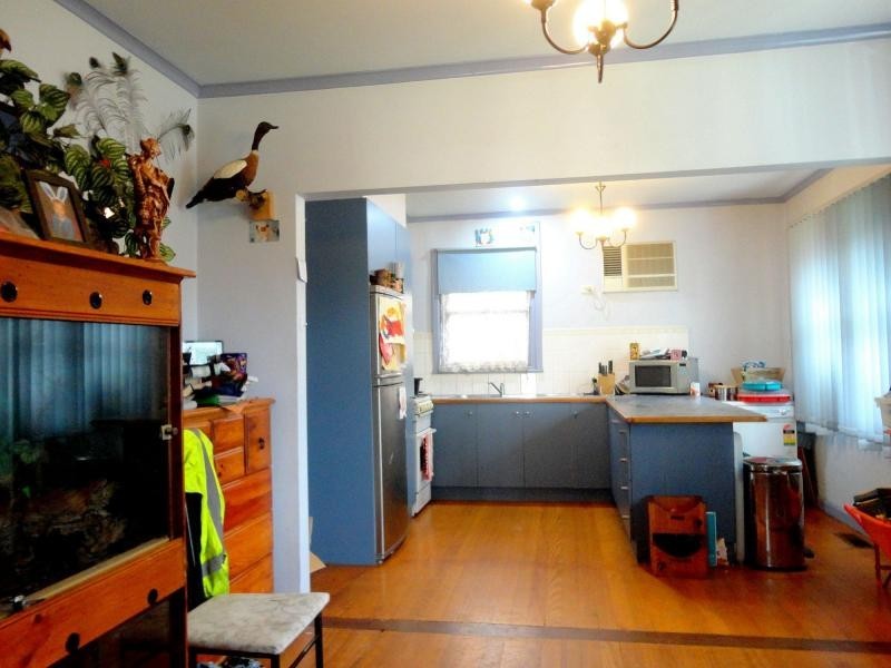 33 Laurel Avenue, Doveton VIC 3177