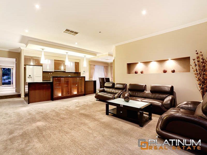 84 Aylmer Road, Lynbrook VIC 3975