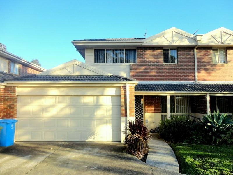 33/4 Paydon Way, Hampton Park VIC 3976