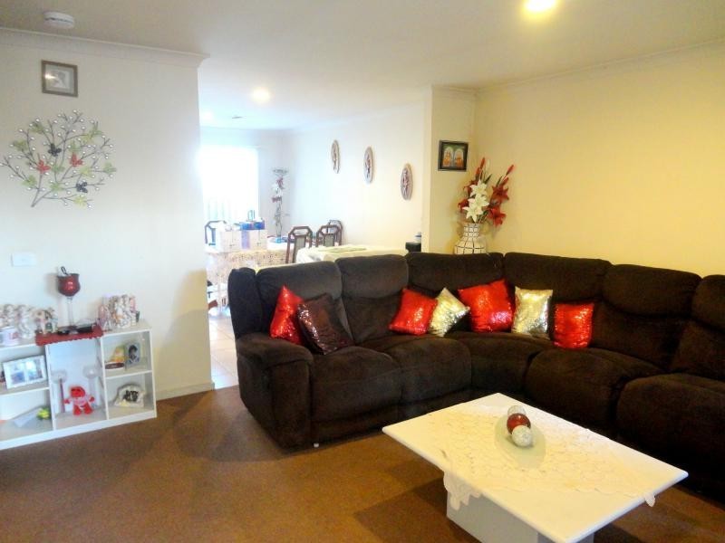 33/4 Paydon Way, Hampton Park VIC 3976