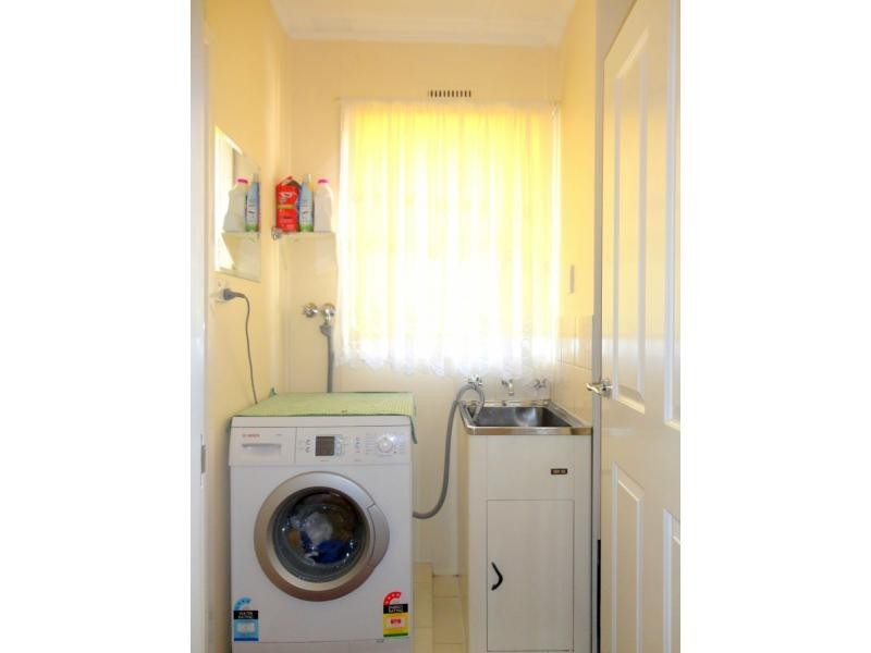 1/35 Kanooka Grove, Doveton VIC 3177