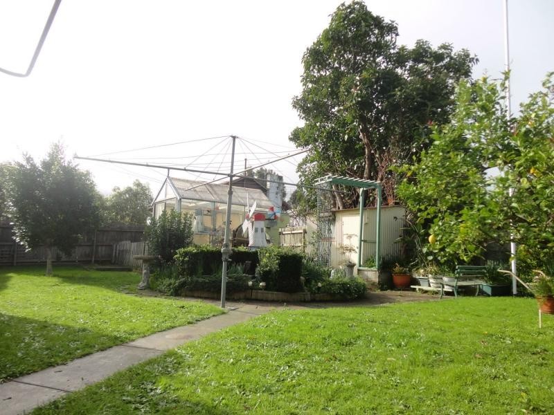 6 Photinia Street, Doveton VIC 3177