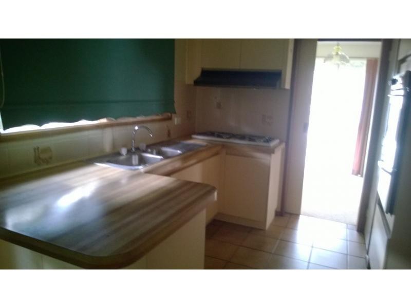 7 Kennington Park Drive, Endeavour Hills VIC 3802