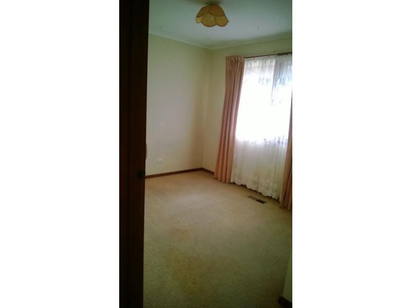 7 Kennington Park Drive, Endeavour Hills VIC 3802