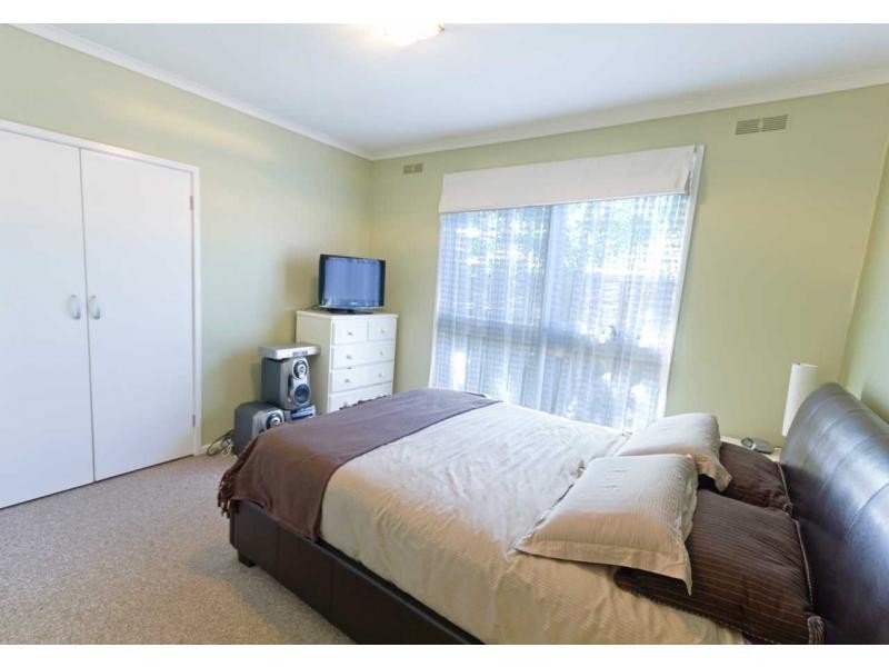 13 Adam Avenue, Hallam VIC 3803