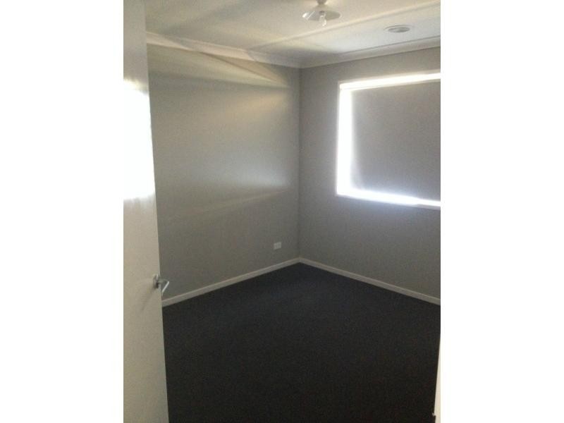 11 Bevington Crescent, Officer VIC 3809