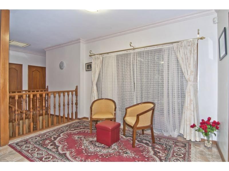 318 James Cook Drive, Endeavour Hills VIC 3802