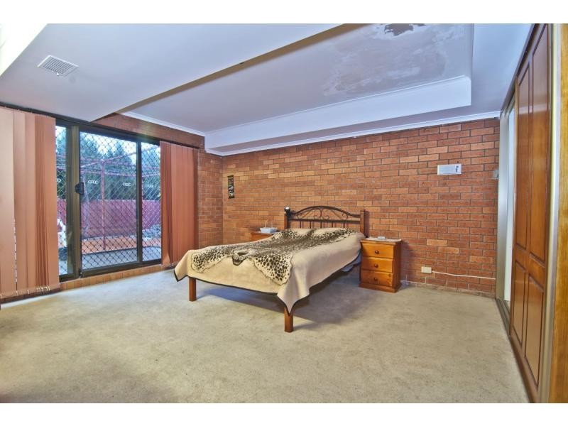 318 James Cook Drive, Endeavour Hills VIC 3802