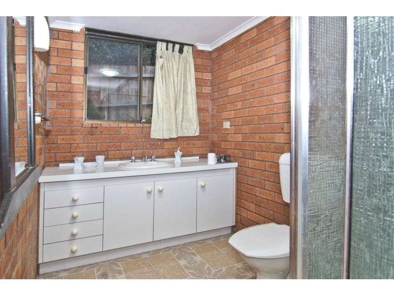 318 James Cook Drive, Endeavour Hills VIC 3802