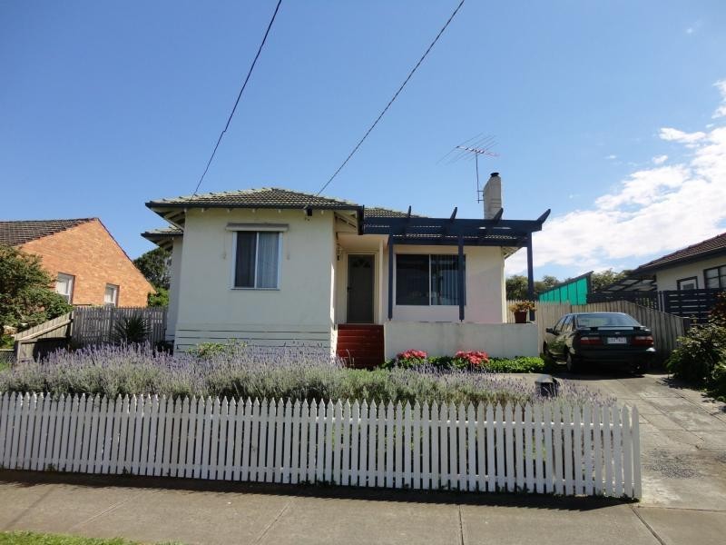 48 Ash Street, Doveton VIC 3177