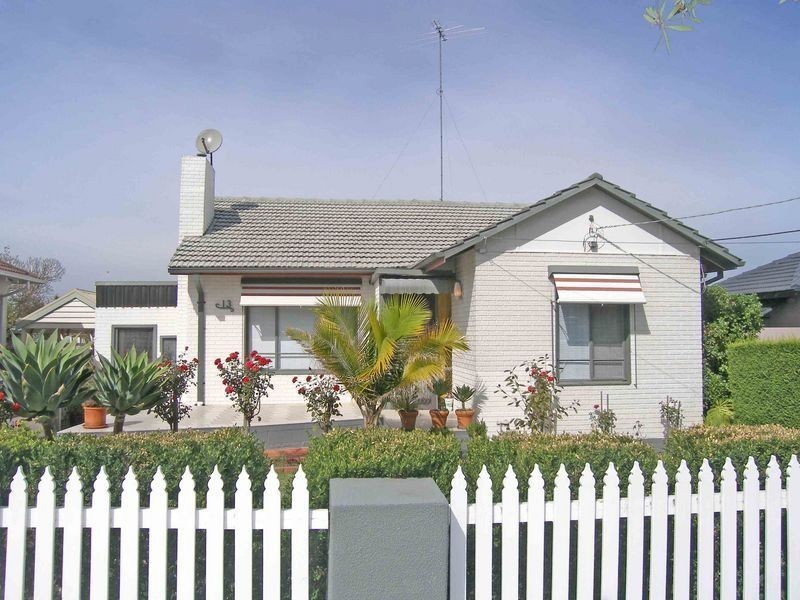 13 Paperbark Street, Doveton VIC 3177