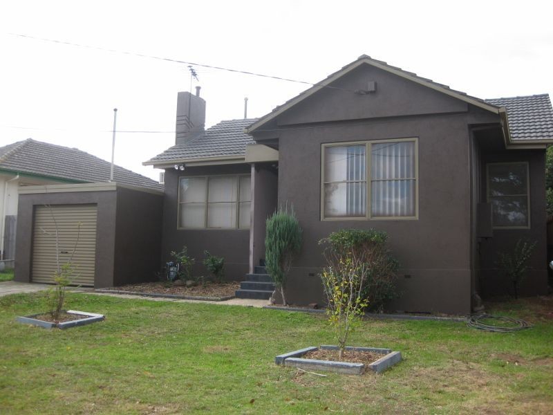 1 Cedar Street, Doveton VIC 3177