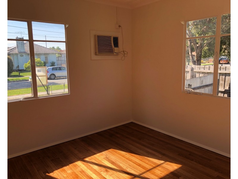 10 Oleander St, Doveton VIC 3177