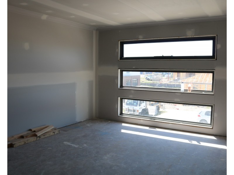 11 Stature Avenue, Clyde North VIC 3978