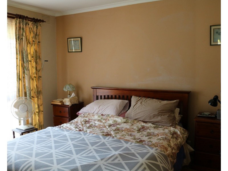 104 Doveton Ave, Eumemmerring VIC 3177