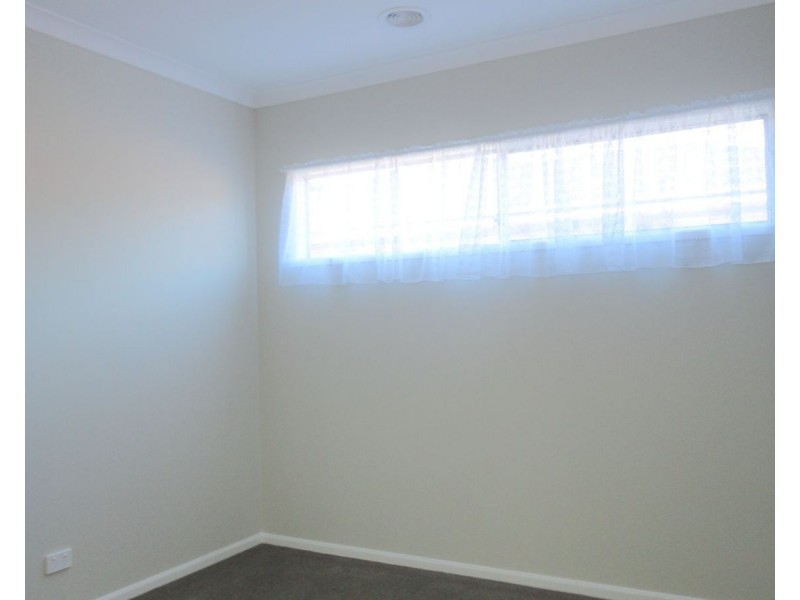 29 Eminence Drive, Cranbourne West VIC 3977