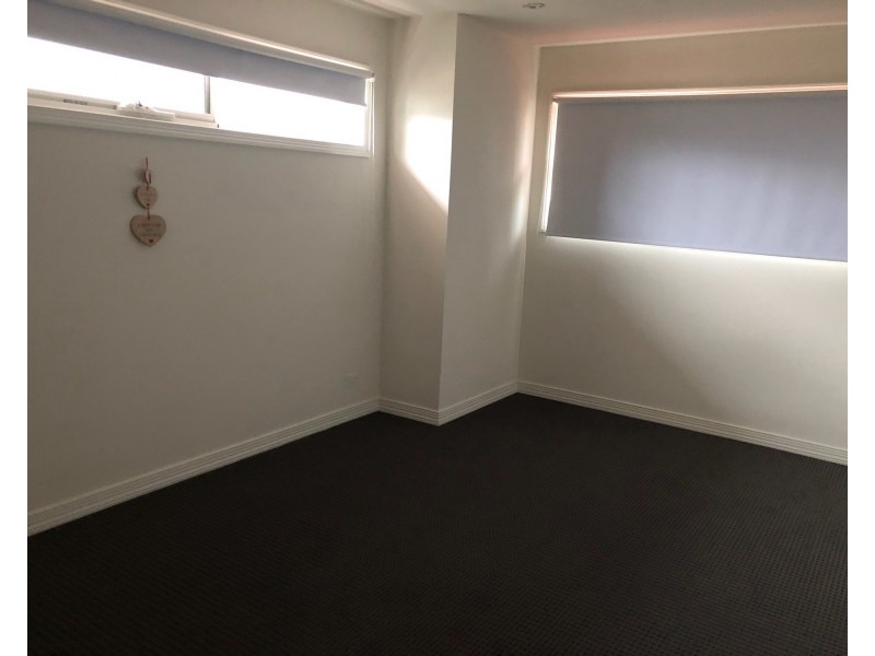 1/7 Ashby Ct, Chadstone VIC 3148