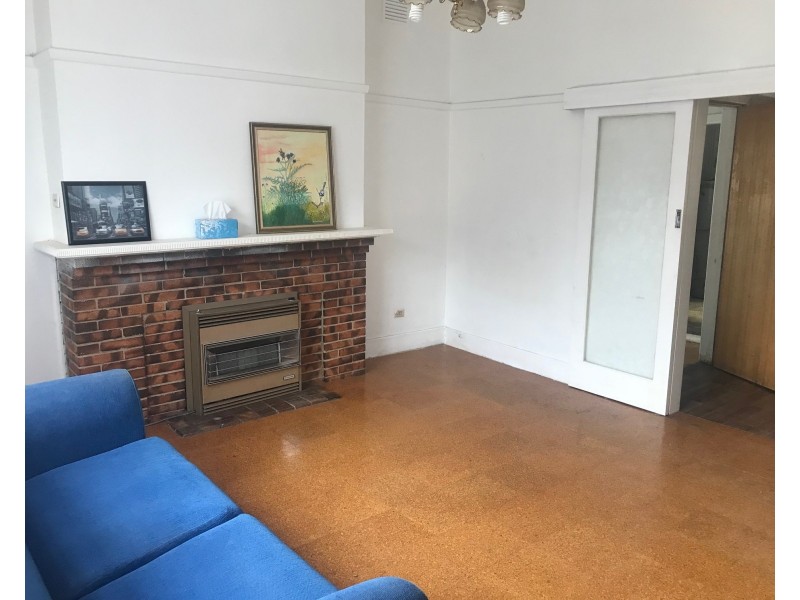 16 Mcfarlane Cres, Dandenong VIC 3175