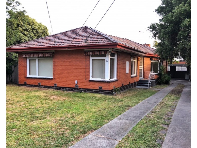 12 Ferguson Ct, Eumemmerring VIC 3177