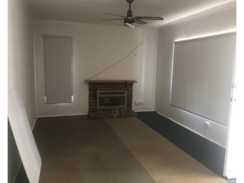 9 Myrtle Grove, Doveton VIC 3177