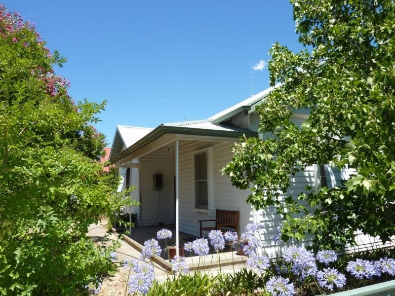 2 Perth Street, Benalla VIC 3672