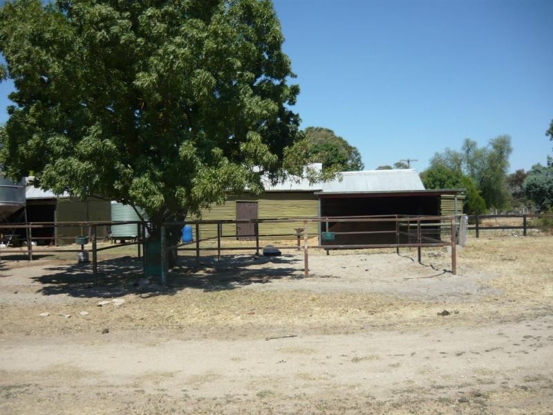 5765 Midland Highway, Benalla VIC 3672