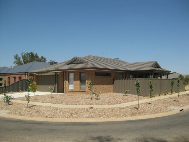 4 Carlyle Street, Benalla VIC 3672