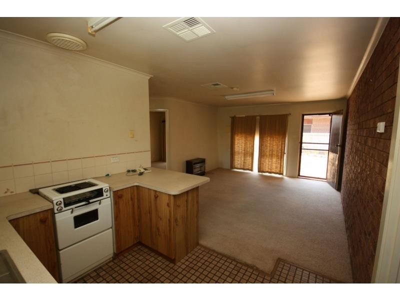 2/16 Killena Avenue, Benalla VIC 3672