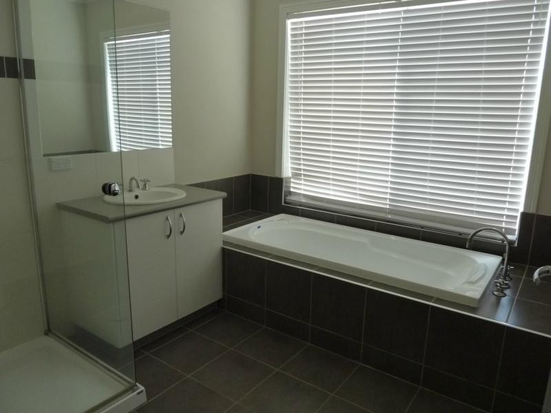 184 Grant Drive, Benalla VIC 3672