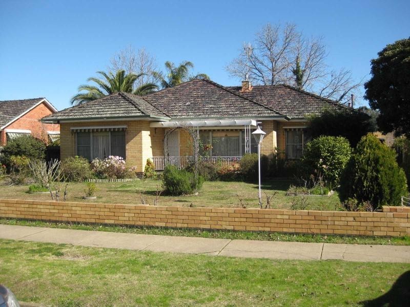 16 Nunn Street, Benalla VIC 3672