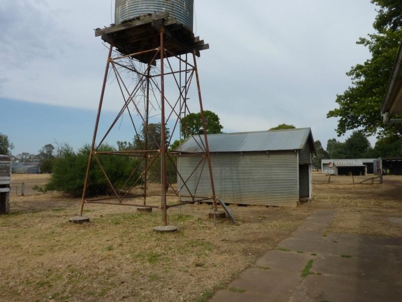 46 Hanlon Road, Goomalibee VIC 3673