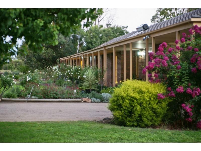85 Willis Little Drive, Benalla VIC 3672