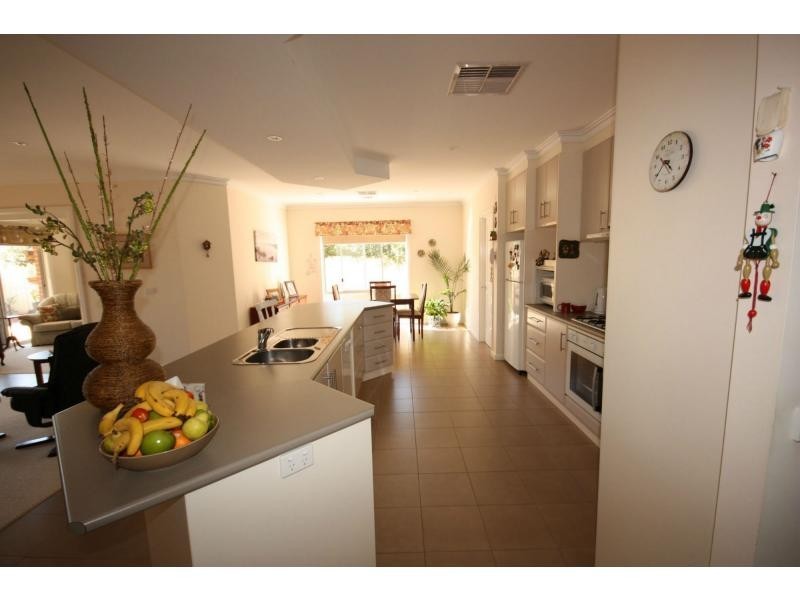 6 Schulz Street, Benalla VIC 3672