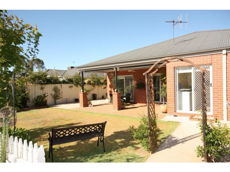 6 Schulz Street, Benalla VIC 3672